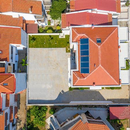 Crist Luxury Apartments Nea Poteidaia Exterior foto